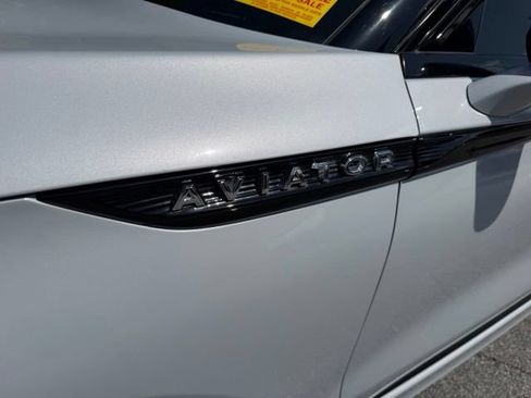 Used 2025 Lincoln Aviator Reserve w/ Equipment Group 201A AWD/4WD image 10