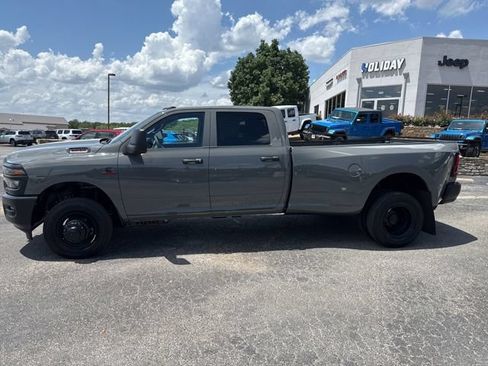 New 2026 RAM 3500 Tradesman w/ Commercial Features Package AWD/4WD image 2
