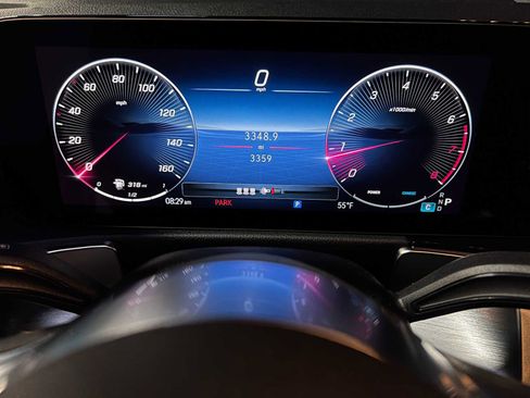 Used 2025 Mercedes-Benz GLB 250 4MATIC image 26