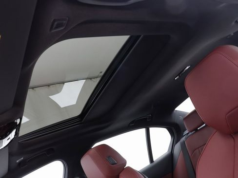 New 2025 BMW i5 xDrive40 w/ Premium Package image 14