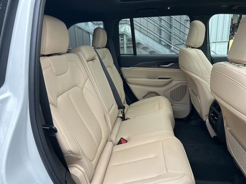 New 2025 Jeep Grand Cherokee Limited image 41