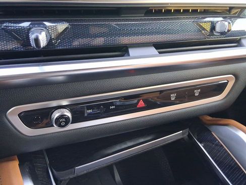 New 2026 BMW X6 xDrive40i w/ Executive Package image 19