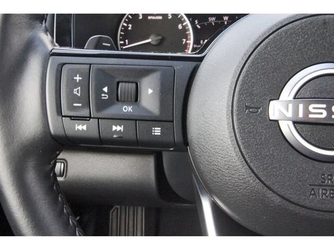 Certified 2025 Nissan Pathfinder SL FWD image 19