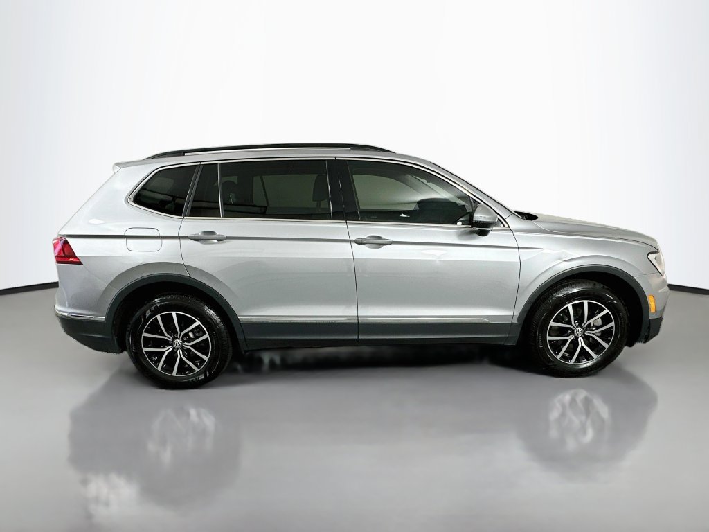Used 2021 Volkswagen Tiguan SE FWD image 4