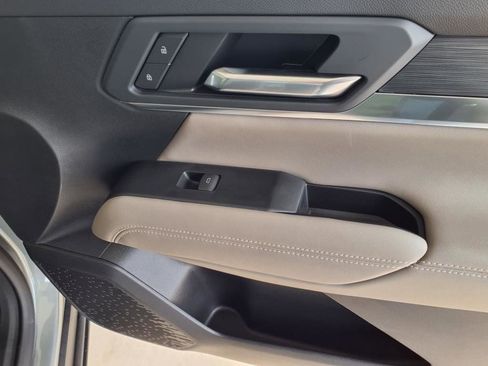 New 2025 GMC Terrain Elevation w/ Elevation Premium Package image 4