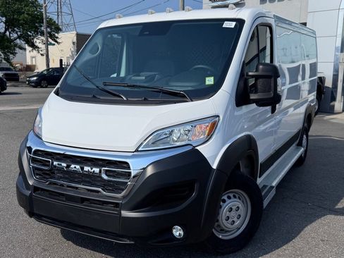 New 2025 RAM ProMaster 2500 w/ U-Haul Equipment Group FWD image 3
