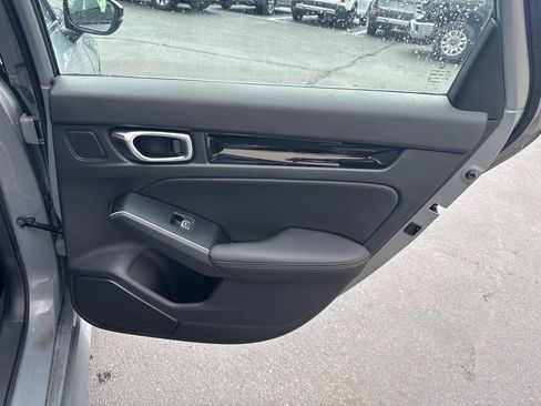 Used 2025 Honda Civic Sport image 13