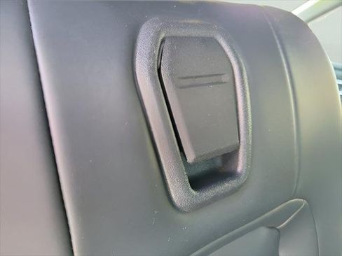 Used 2024 Ford Mustang Convertible RWD image 11