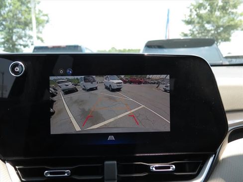 Used 2026 Chevrolet Equinox LT w/ Convenience Package II FWD image 13