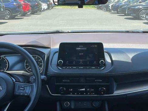 Used 2023 Nissan Rogue SV AWD/4WD image 26
