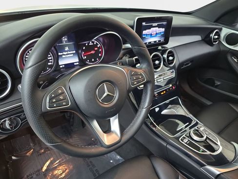 Used 2018 Mercedes-Benz C 300 4MATIC Sedan image 18