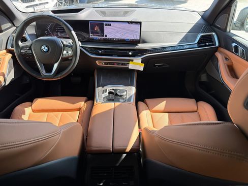 Used 2026 BMW X5 xDrive50e w/ Premium Package AWD/4WD image 6