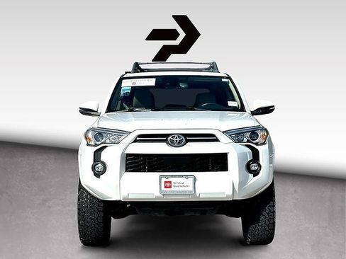 Certified 2022 Toyota 4Runner SR5 Premium w/ Moonroof Package AWD/4WD image 3