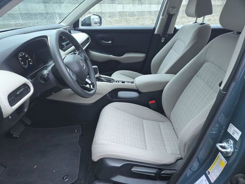 Used 2024 Honda HR-V LX image 10