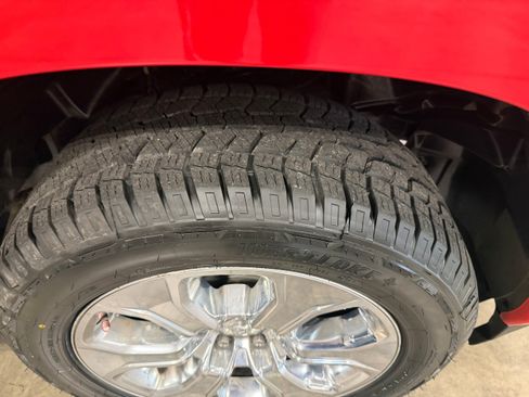 Used 2020 RAM 1500 Big Horn AWD/4WD image 7