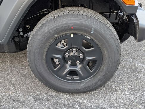 New 2026 Jeep Gladiator Sport image 6