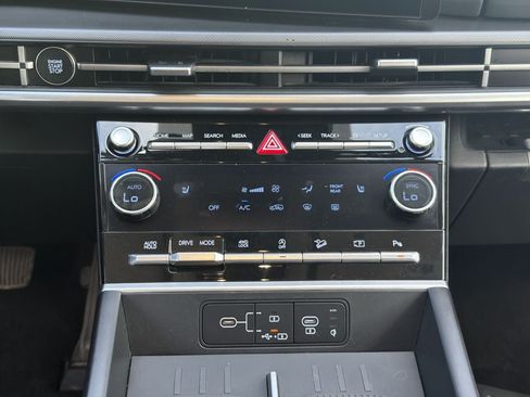 Used 2024 Hyundai Santa Fe SEL AWD/4WD image 18