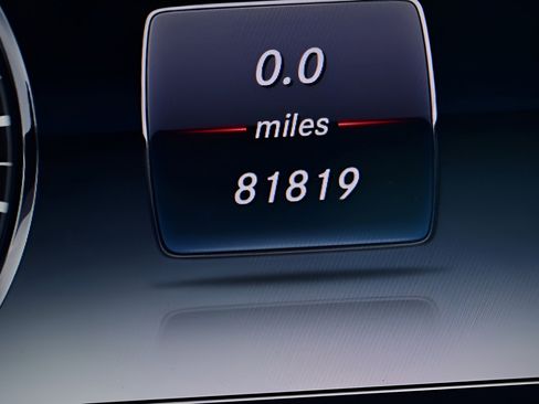 Used 2017 Mercedes-Benz S 550 Sedan image 28