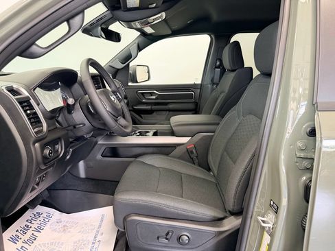 New 2026 RAM 1500 4x4 Crew Cab image 3