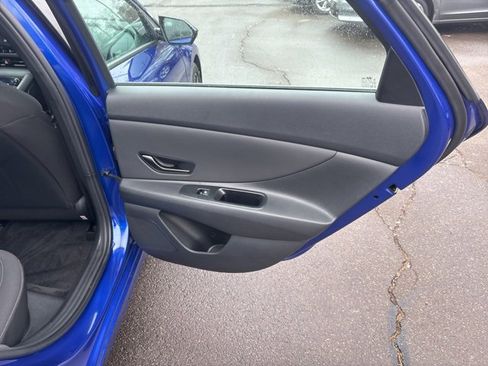 Used 2026 Hyundai Elantra Sport image 9