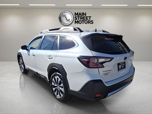 Used 2023 Subaru Outback Limited AWD/4WD image 3