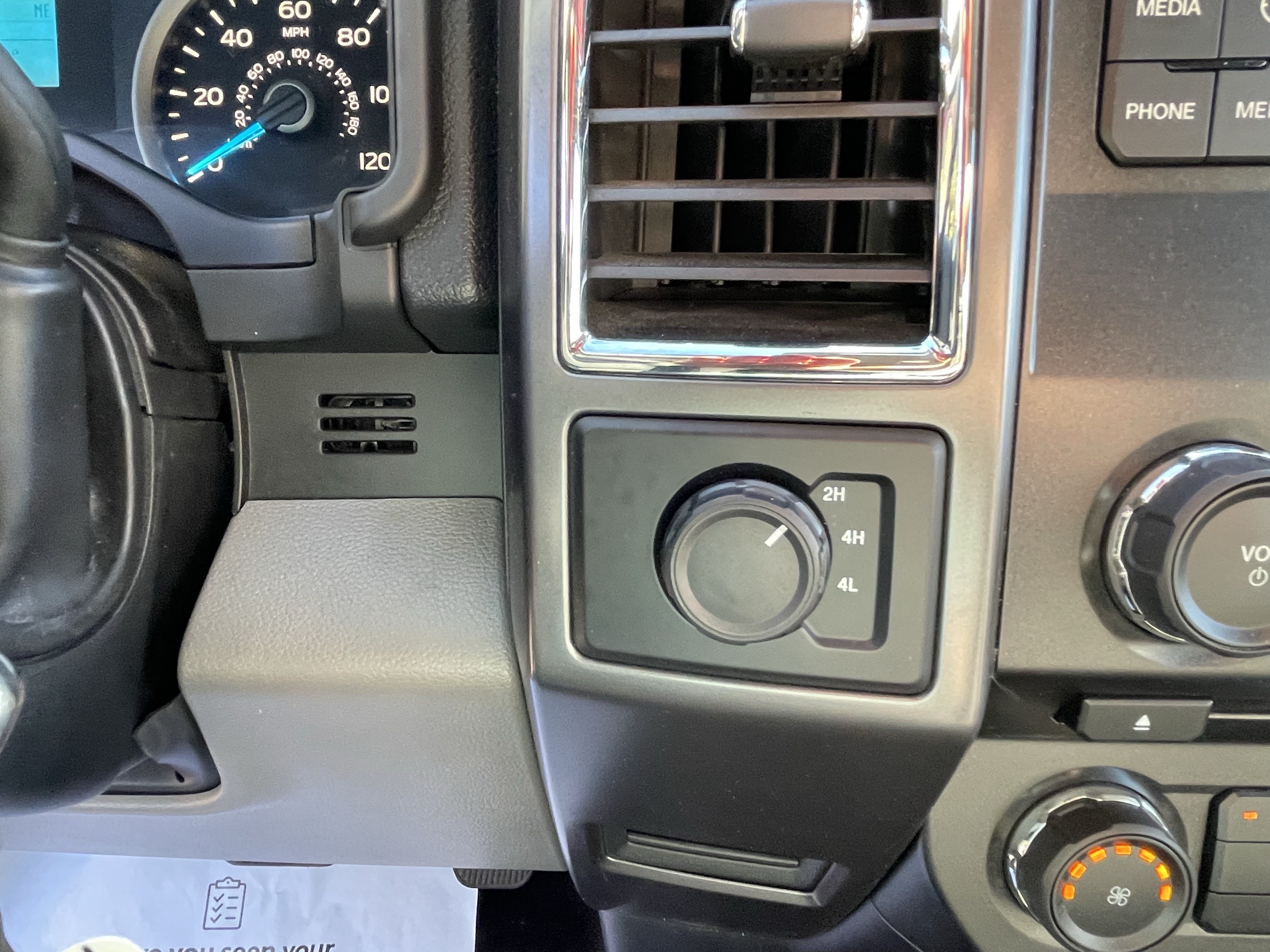 Used 2016 Ford F150 XLT AWD/4WD image 22
