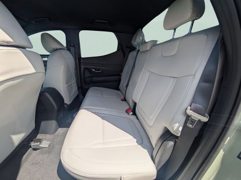 New 2026 Hyundai Santa Cruz SEL FWD image 13