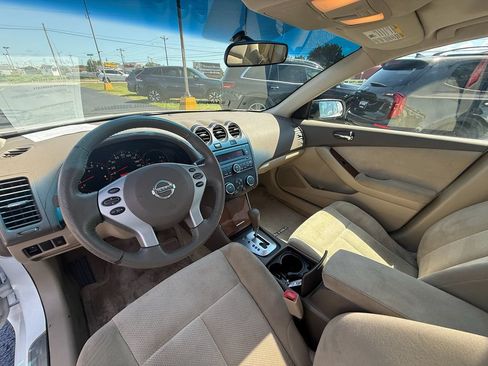 Used 2008 Nissan Altima 3.5 SE w/ Sport Pkg FWD image 14