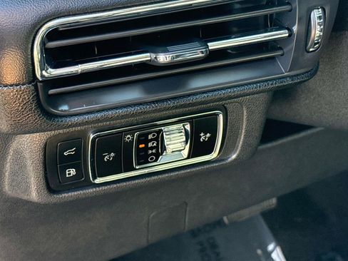 Used 2025 Lincoln Corsair Grand Touring w/ Equipment Group 301A image 28