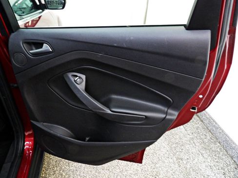 Used 2016 Ford C-MAX Energi SEL w/ Equipment Group 302A FWD image 12
