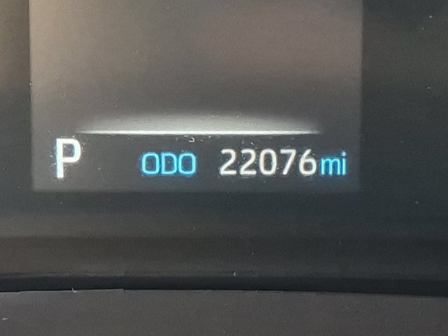 Used 2023 Toyota Sienna XLE FWD image 21