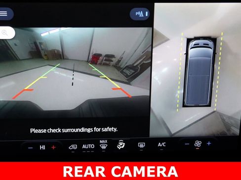 Used 2024 Ford Transit 350 XLT image 16