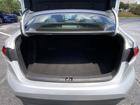 Used 2024 Toyota Corolla LE FWD image 7