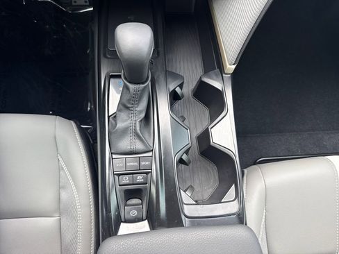 Used 2026 Toyota Camry SE image 17