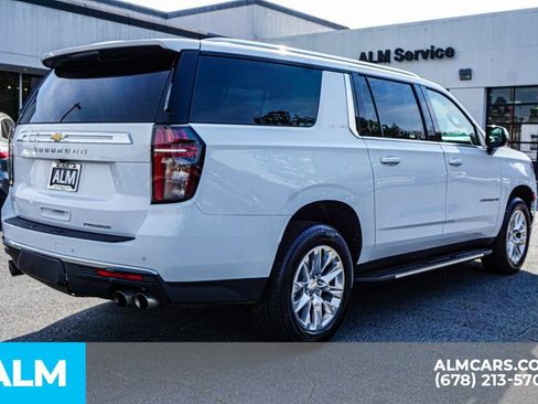 Used 2024 Chevrolet Suburban Premier RWD image 6