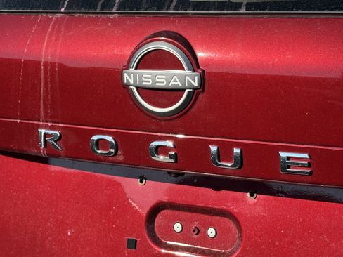 Used 2023 Nissan Rogue Platinum image 21