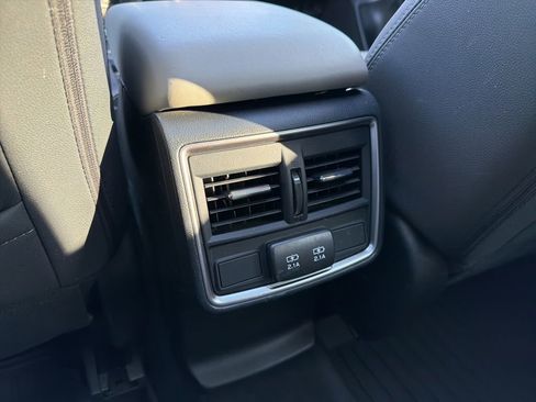 Used 2023 Subaru Forester Premium image 36