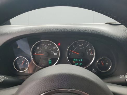 Used 2014 Jeep Wrangler Unlimited Sahara w/ Connectivity Group image 36