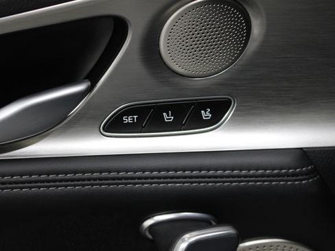 Used 2022 Kia Stinger GT2 image 9