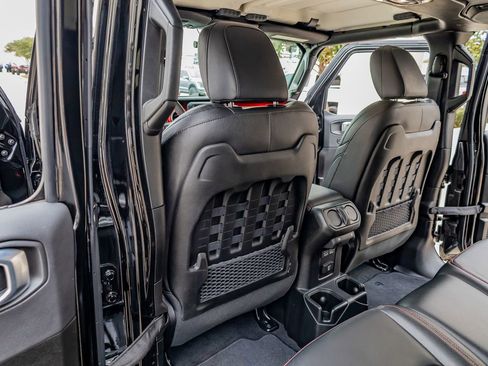 Used 2023 Jeep Gladiator Rubicon w/ LED Lighting Group image 34