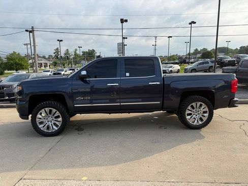 Used 2018 Chevrolet Silverado 1500 LTZ Z71 w/ Centennial Edition AWD/4WD image 10