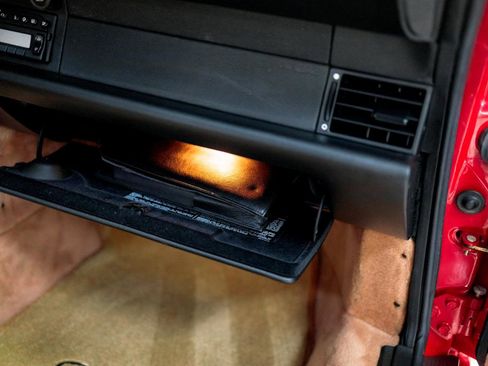 Used 1998 Porsche 911 Carrera image 64