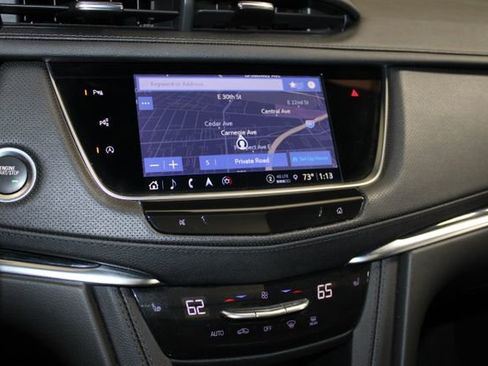 Used 2024 Cadillac XT5 Premium Luxury w/ Technology Package AWD/4WD image 17