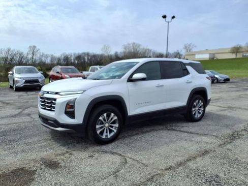 Used 2025 Chevrolet Equinox LT image 30