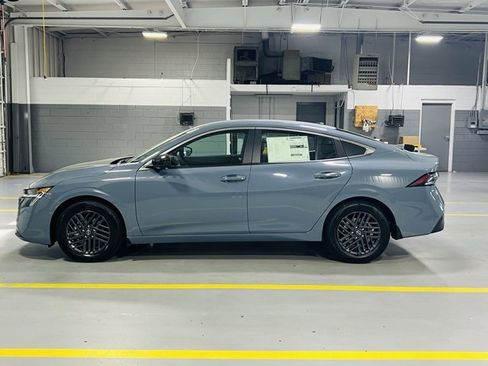 New 2026 Nissan Sentra SV image 12