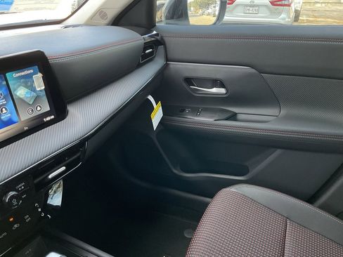 New 2026 Nissan Kicks SR image 35