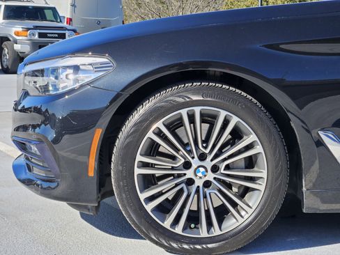 Used 2018 BMW 530i image 12