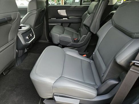New 2026 Ford Expedition Active RWD image 28