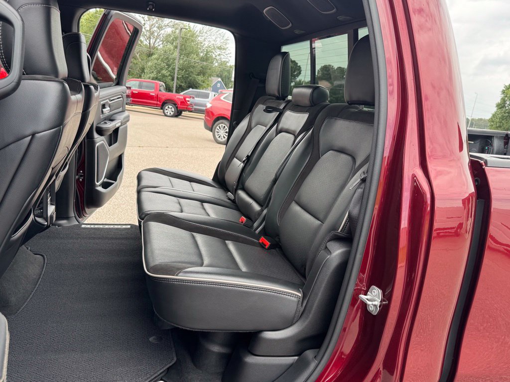 Used 2021 RAM 1500 Laramie w/ Sport Appearance Package AWD/4WD image 39