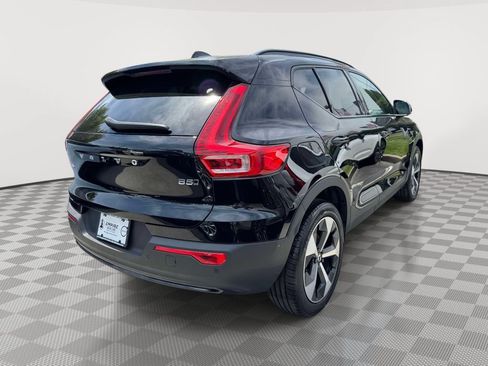 Used 2026 Volvo XC40 B5 Plus w/ Protection Package Premier AWD/4WD image 4